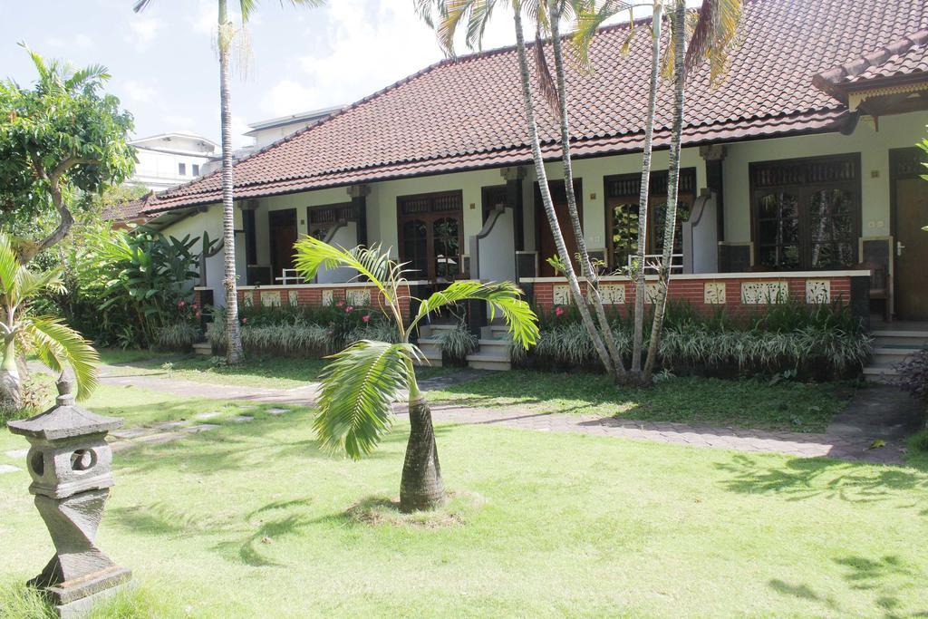 Mangga Bali Inn Legian  Exterior photo